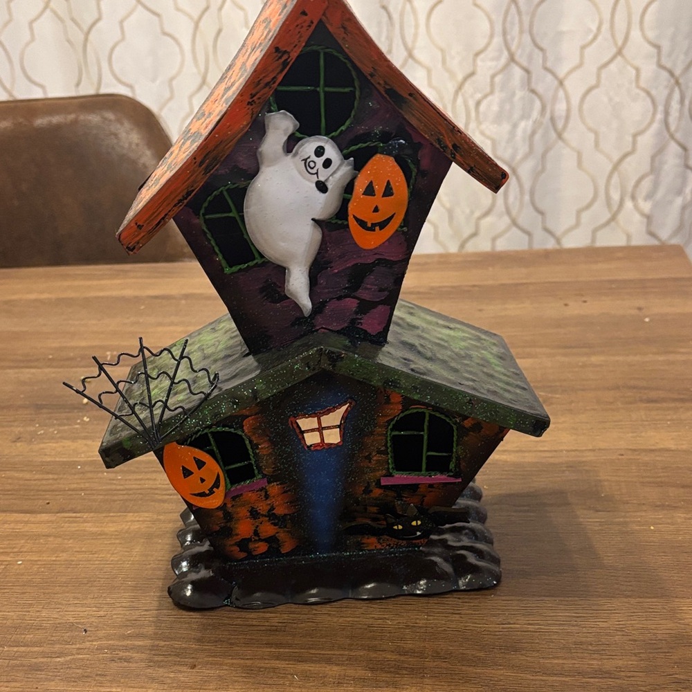Halloween Haunted House Decor with Ghost and Pumpkins